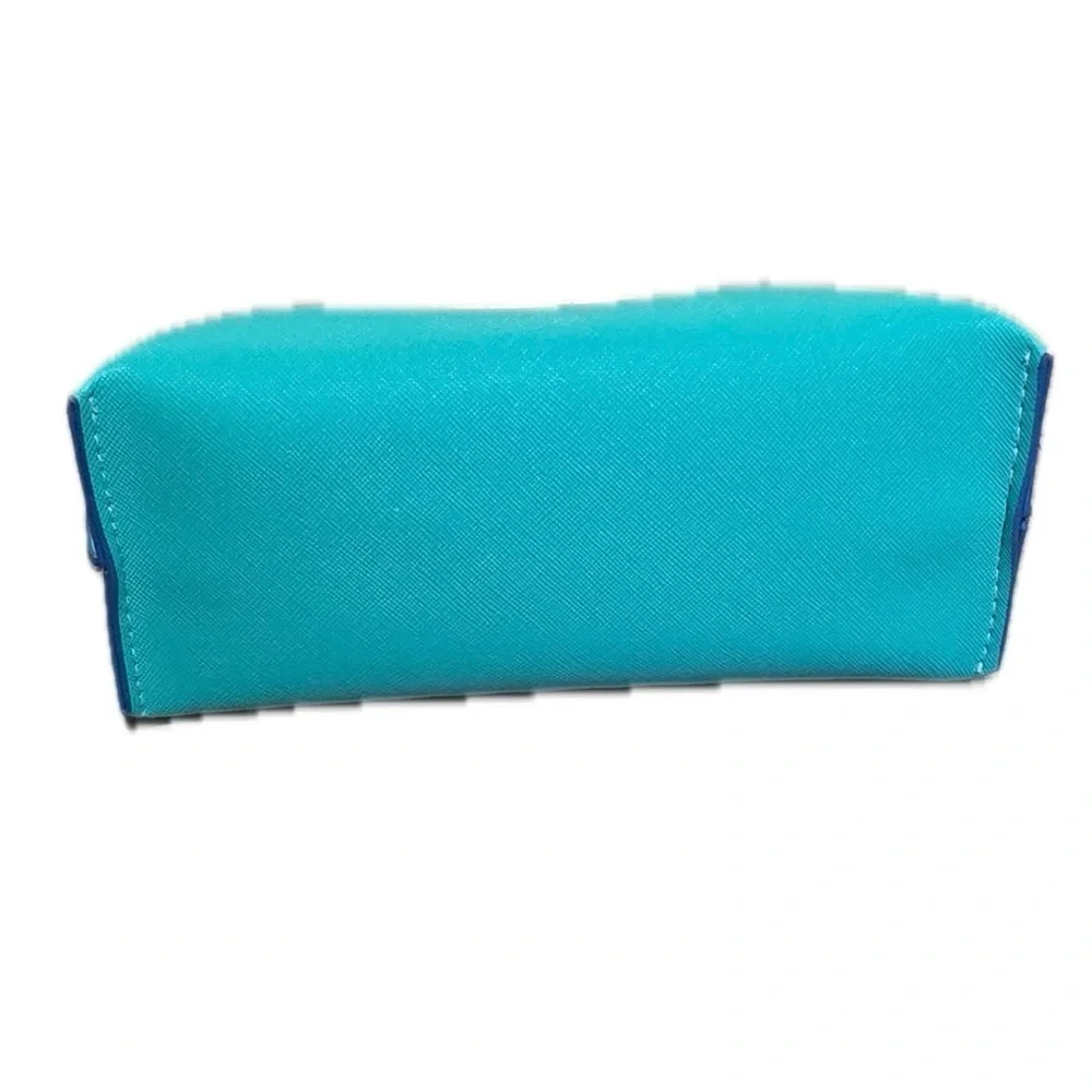 NWOT La Mer Blue and Teal Cosmetic Bag Duo